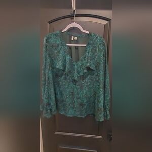 Elegant Green Paisley Blouse